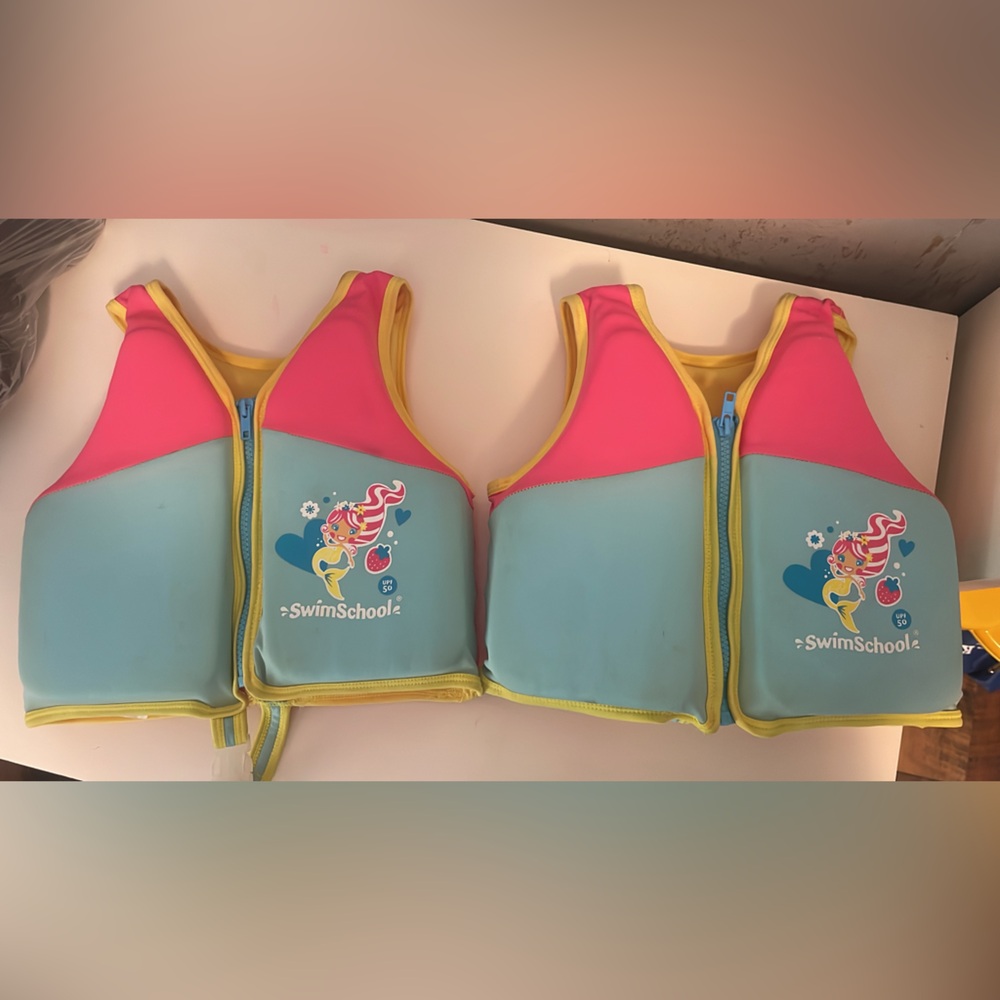 SwimSchool Kids Swim Vest